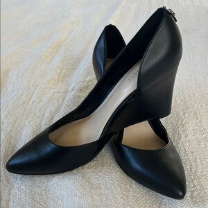 Nine West Ciarra 3 Dress Black Wedge Shoes with 3 1/2” Heels - Size 9M